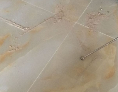 南涧瓷砖空鼓维修公司分享粘合剂选择不当在瓷砖铺贴过程中可能导致以下问题